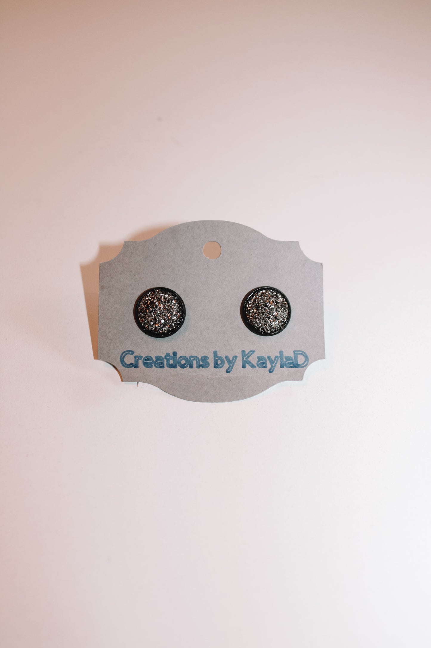 #118 silver sparkle studs
