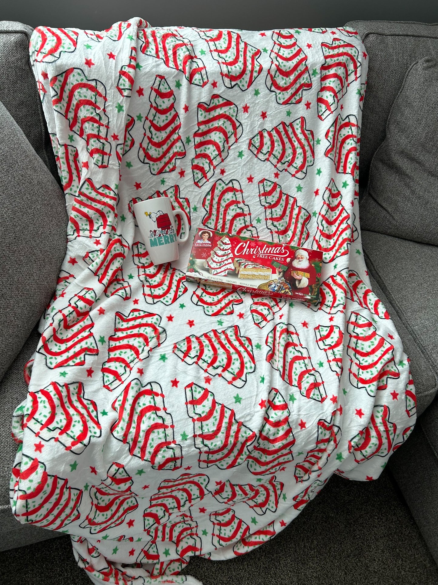 (Pre Order) Christmas Tree Cake Blanket