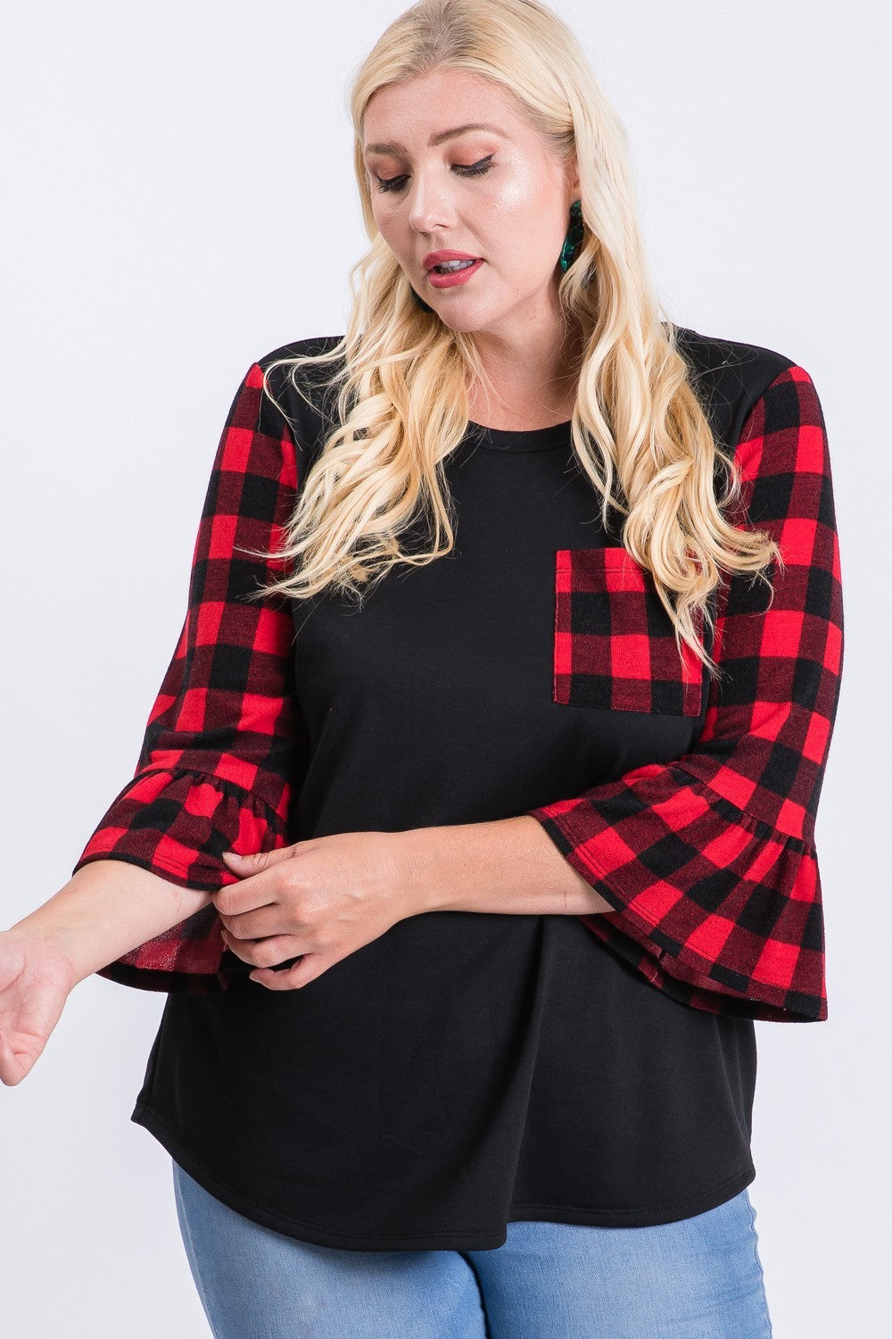 Solid three-quarter sleeve knit top