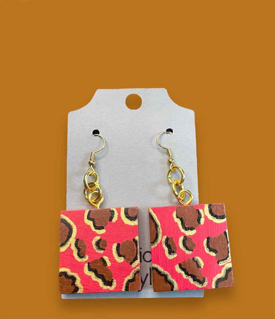 #217 Wood Red cheetah print square earrings