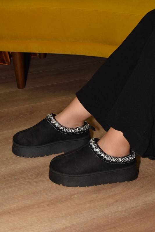 PLATFORM BOOTIES (Black)